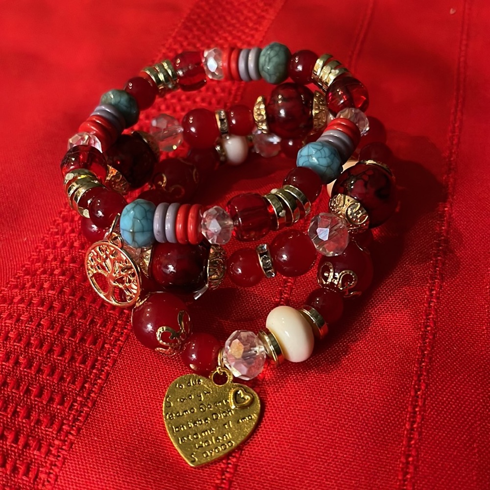 New Red Scheme Three Strands of Ceramic, Metal and Crystal Beads With Charms